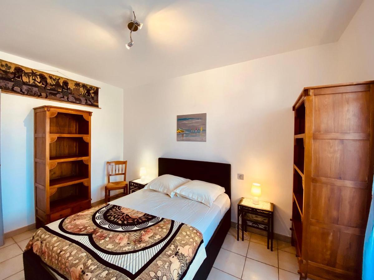 Joli Deux Pieces, Centre Ville Et Proche Plage بروبرِيانّو المظهر الخارجي الصورة